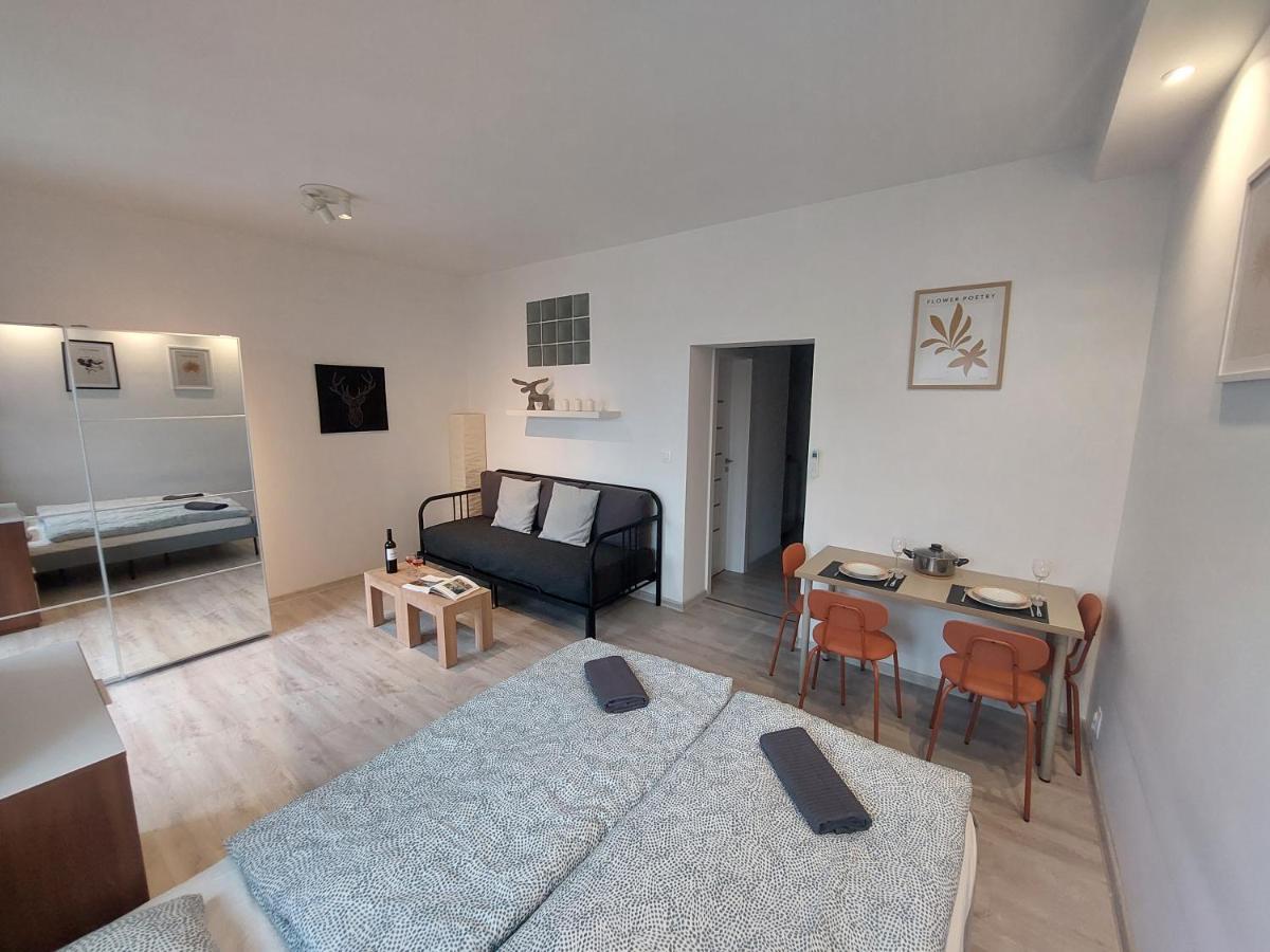 Appartement Utulny Apartman S Balkonom à Bratislava Extérieur photo